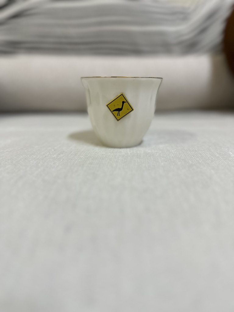 مدخن بشعار حديدي