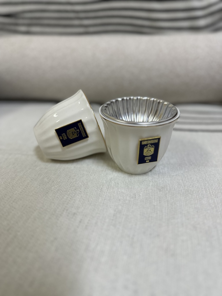 White smoker & mug with iron logo