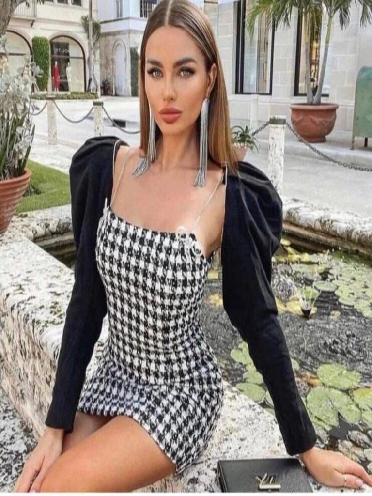 فستان نسائي