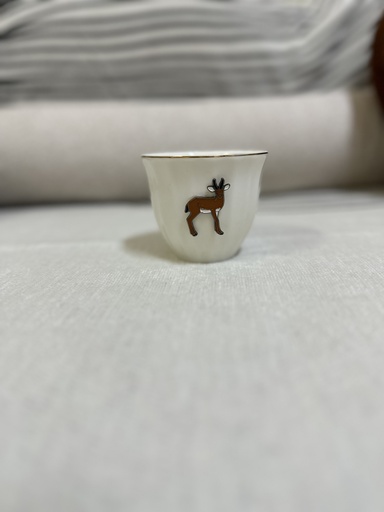 White smoker with gazelle logo