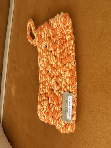 شنطة يد برتقالي